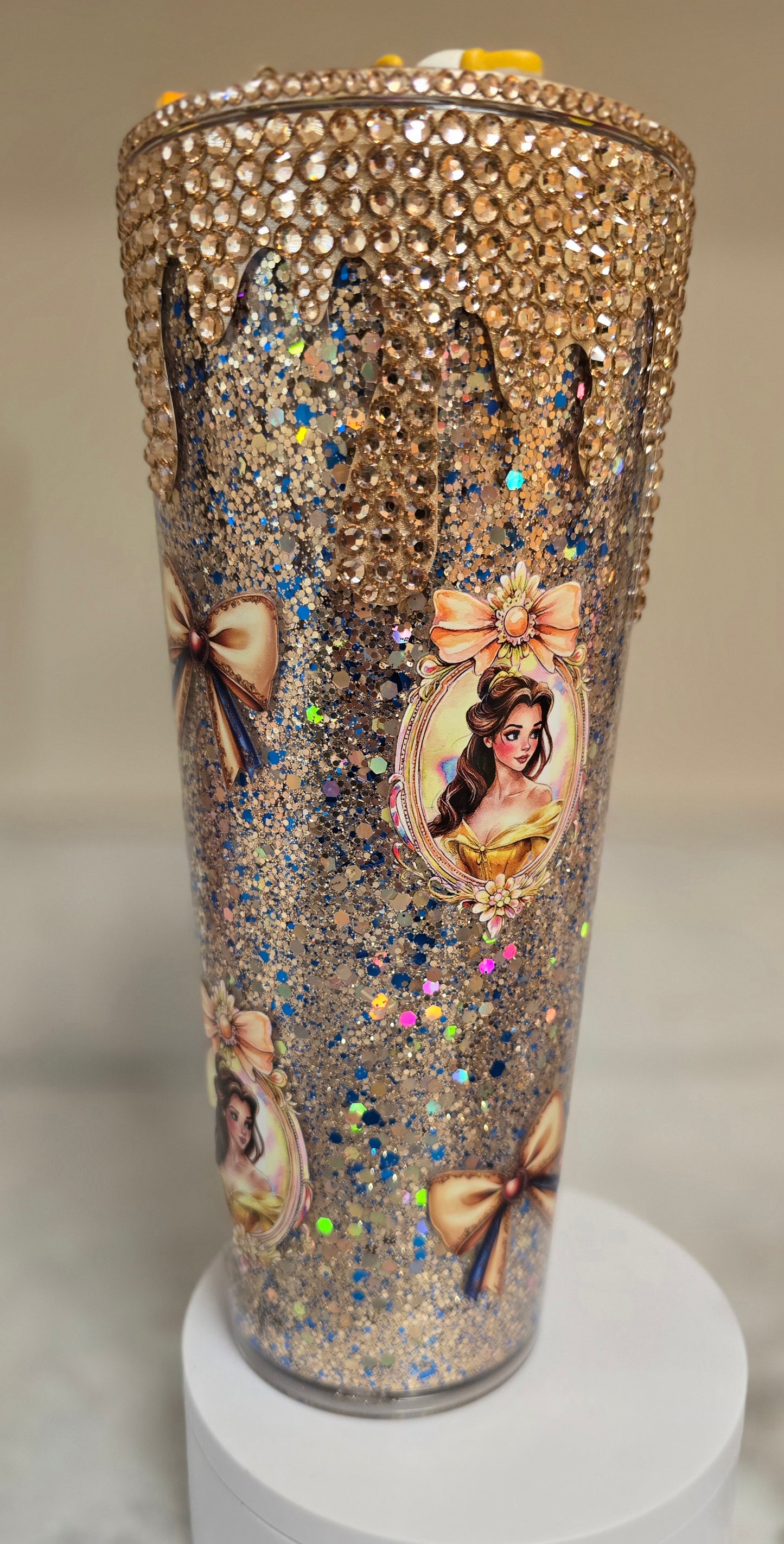 Belle drip cup with decorated lid